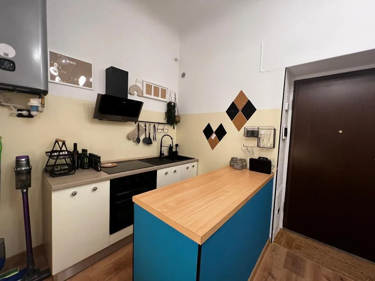 Regina Milano Ai Navigli - Sky Tv, Wifi And Breakfast Box Apartment Italy