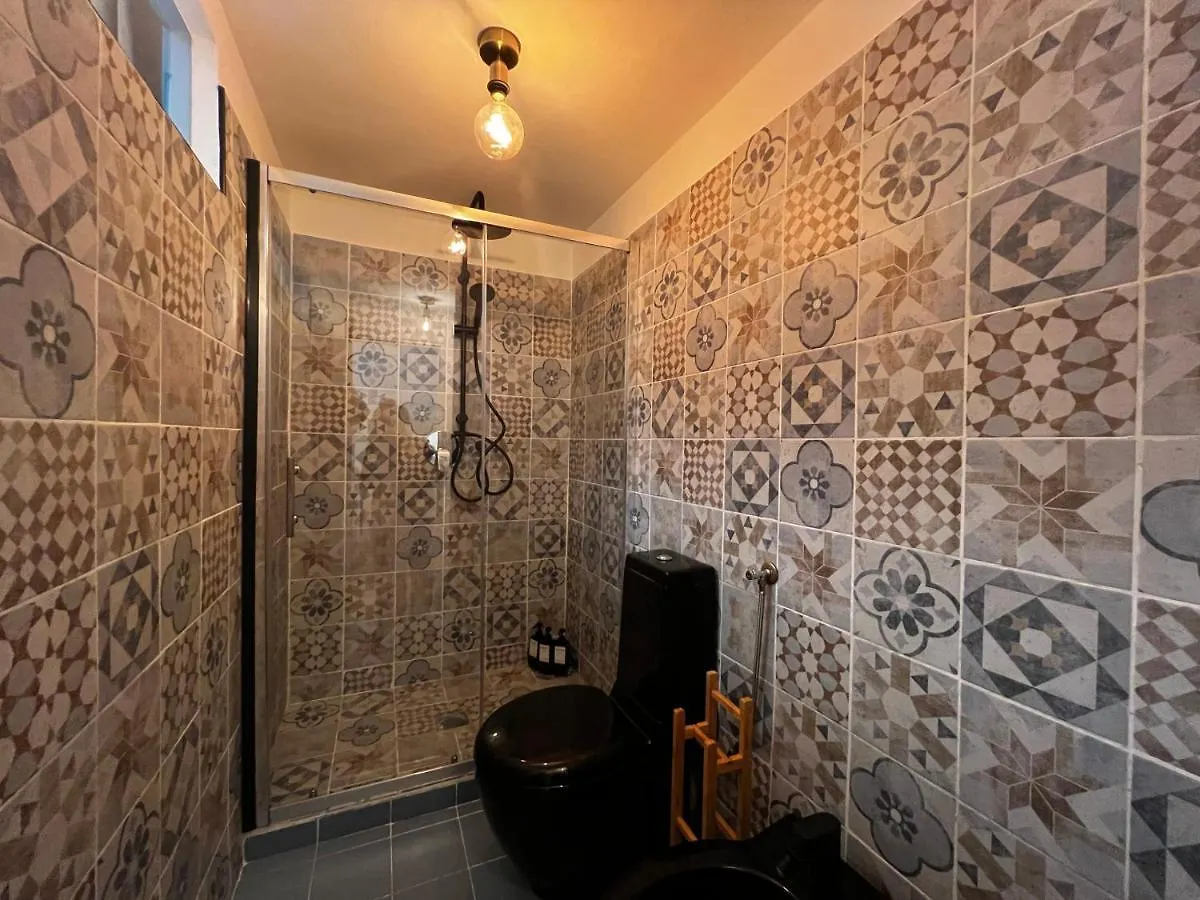 Regina Milano Ai Navigli - Sky Tv, Wifi And Breakfast Box Apartment 0*, Milan