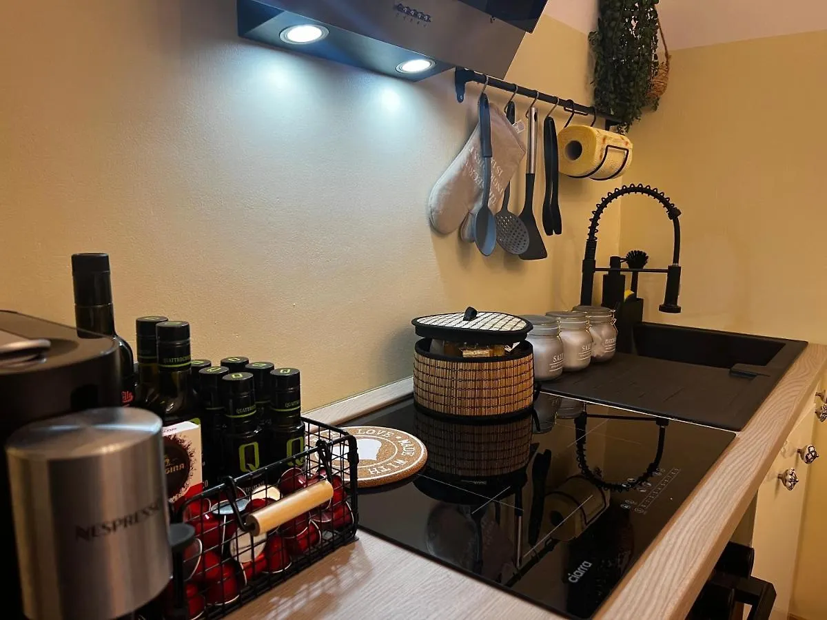 Regina Milano Ai Navigli - Sky Tv, Wifi And Breakfast Box Apartment Milan