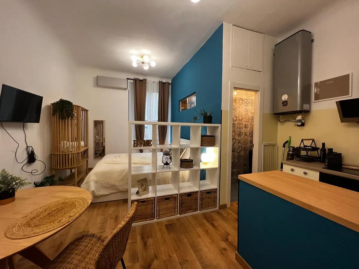 Appartamento Regina Milano Ai Navigli - Sky Tv, Wifi And Breakfast Box